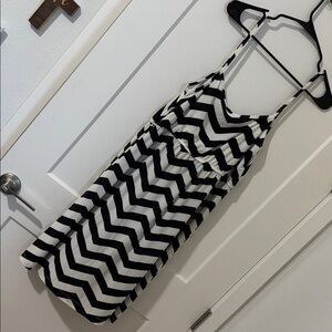 5th & Love Black and White Chevron Midi Dress